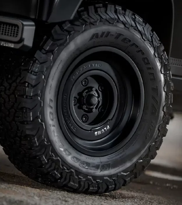 PLUMB Wheel for classic defender — 76th Anniversary 