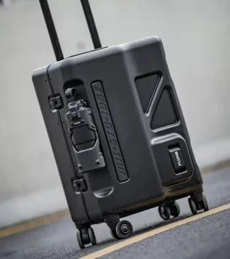 PLUMB 20-INCH SUITCASE 