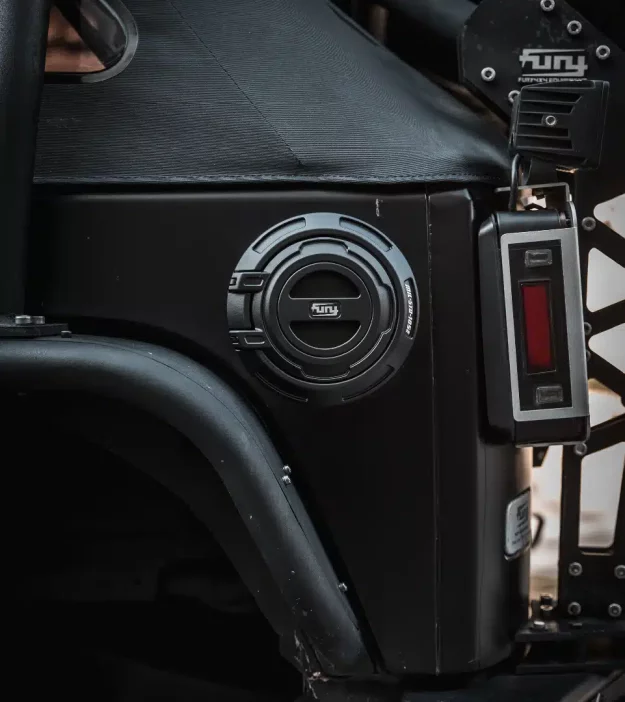 Řada FURY Awaken – uzávěr palivové nádrže pro model  JK